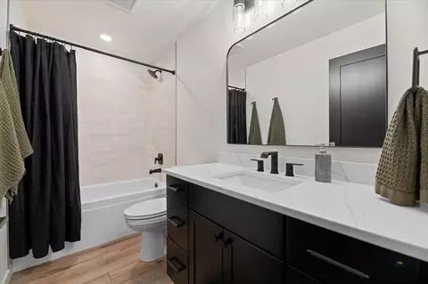 Bath - 21344 Embers Way, Lead, SD 57754 photo 5 of 5