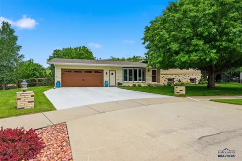 2728 Harney Pl, Rapid City, SD 57702