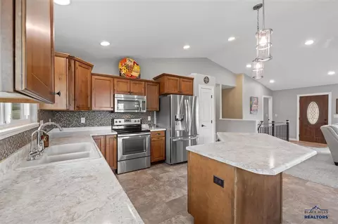 2620 Meadows Dr, Sturgis, SD 57785 photo 8