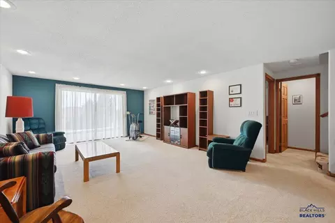 Living - 124 Stone Gate Dr, Spearfish, SD 57783 photo 4 of 4