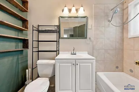 Bath - 603 W Addie St, Lead, SD 57754 photo 1 of 1