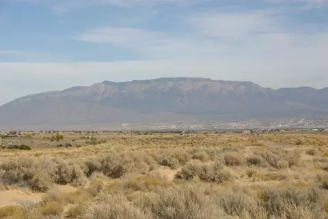 Cayuga Lane Nw, Albuquerque, NM 87120