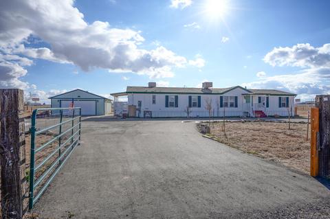 48 Kimberly Loop, Moriarty, NM 87035 photo 1