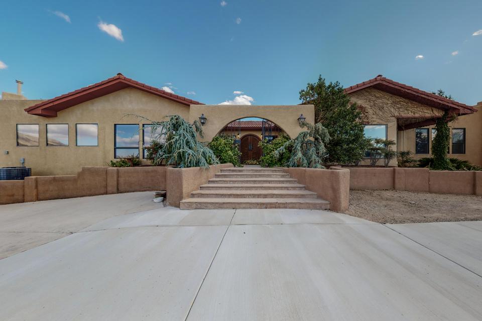 1206 Hideaway Ln SE, Albuquerque, NM 87123 57 Photos MLS 1014438