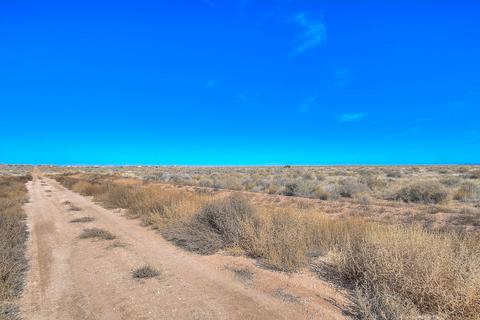 4 Th Ave SE, Rio Rancho, NM 87124