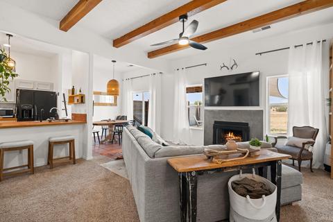 7 Fall Rd, Edgewood, NM 87015 photo 1