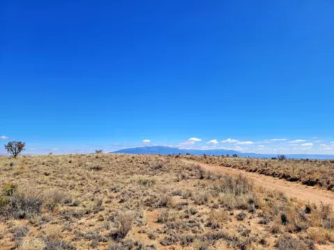 5 Th Ave SW, Rio Rancho, NM 87124