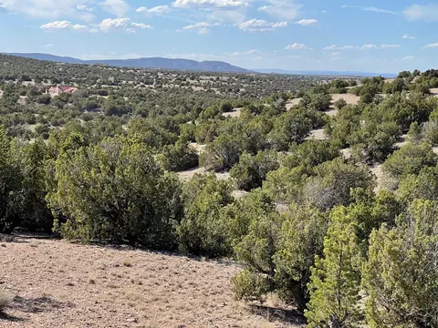 23 Stagecoach Trl, Sandia Park, NM 87047