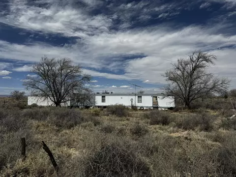 421 E 11th St, Willard, NM 87063 photo 1