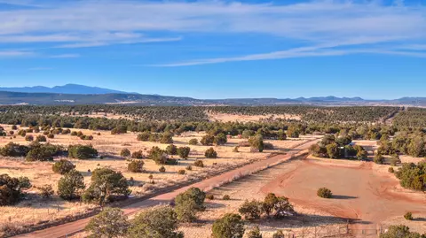 74 Barton Rd, Edgewood, NM 87015
