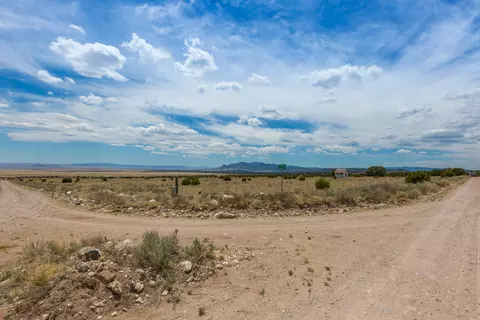 96 Sugarloaf Trl, Datil, NM 87821 photo 3