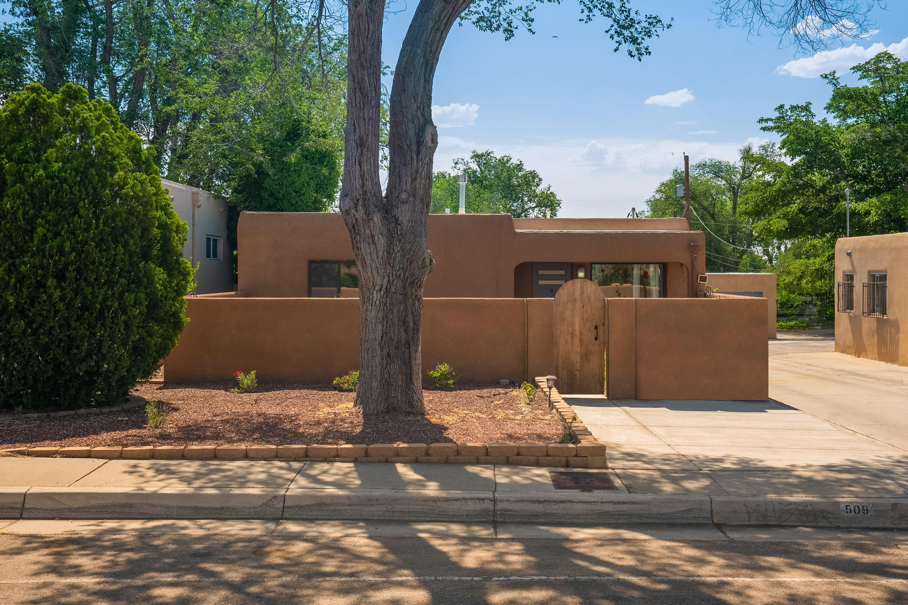 509 Carlisle Blvd SE  