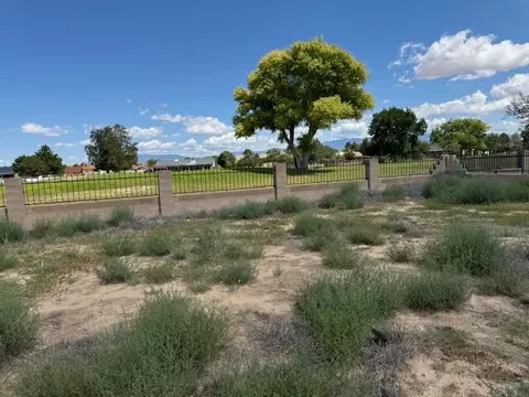116 Tres Cantos Ave, Rio Communities, NM 87002