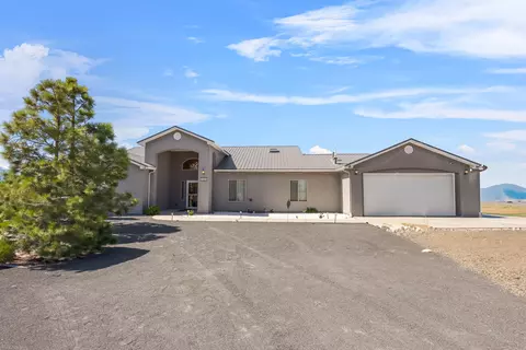 100 Evening Star Loop, Edgewood, NM 87015 photo 1