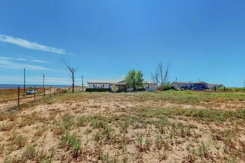 52 Gusto Rd, Laguna, NM 87026