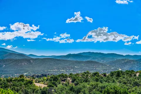 56 Tesuque Rdg, Santa Fe, NM 87501