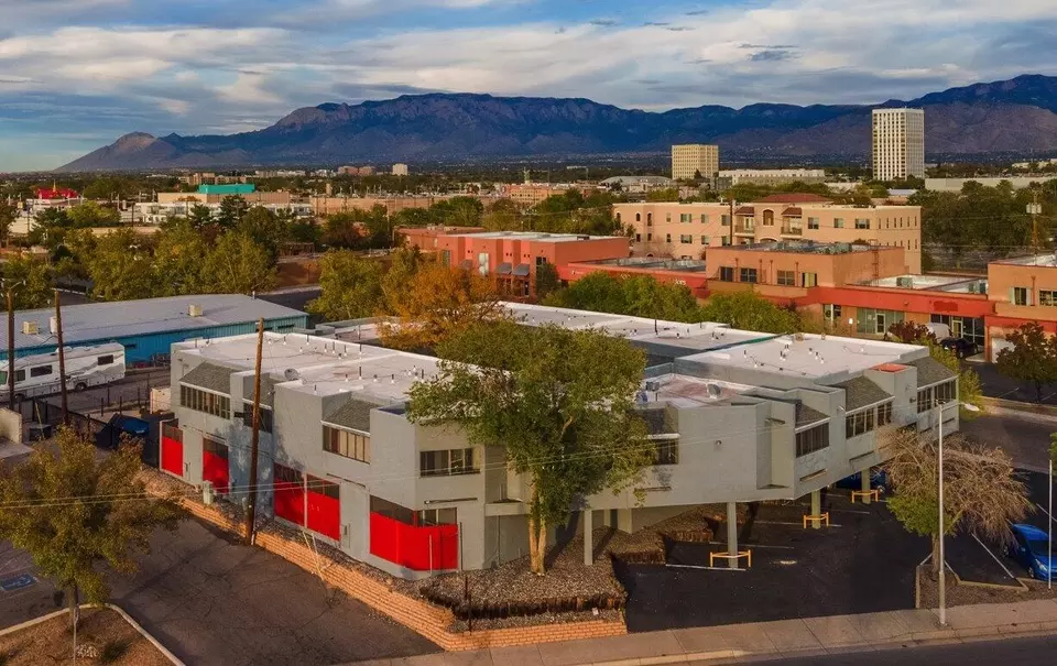  317 Adams St SE, Albuquerque, NM 87108 photo 1