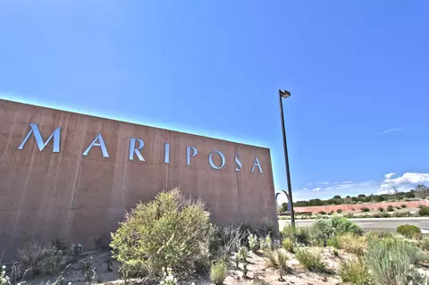 5725 Highland Meadows Dr NE, Rio Rancho, NM 87144