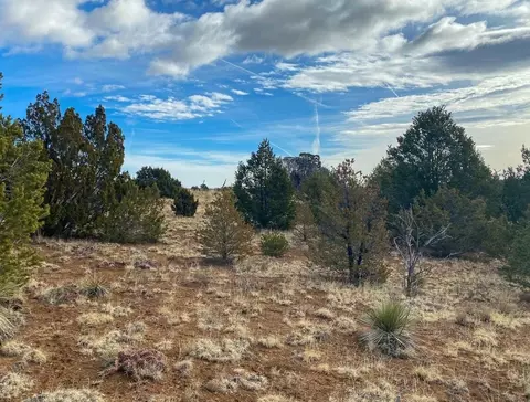 230 Mora Rd, Tijeras, NM 87059