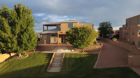 6809 Chapingo Rd NE, Rio Rancho, NM 87144