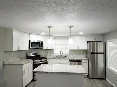 4916 Moore Cir, Los Lunas, NM 87031