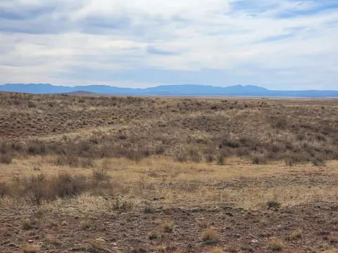 150 Amarilla Dr, Moriarty, NM 87035