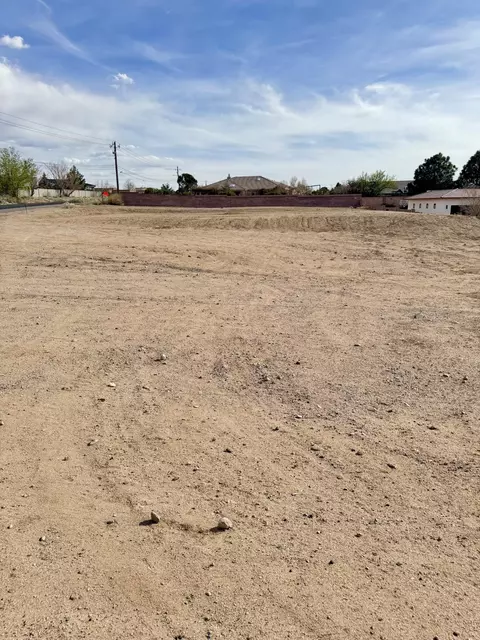 9008 Eagle Rock Ave NE, Albuquerque, NM 87122