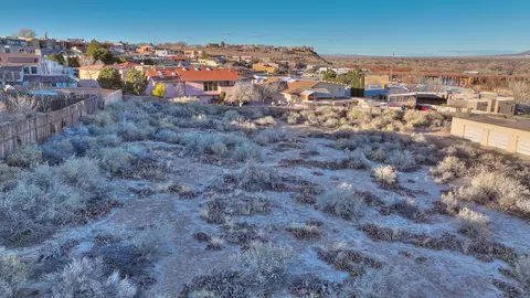 Riverview Road Nw, Albuquerque, NM 87105