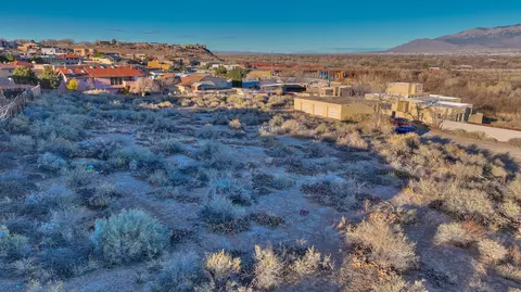 Riverview Road Nw, Albuquerque, NM 87105