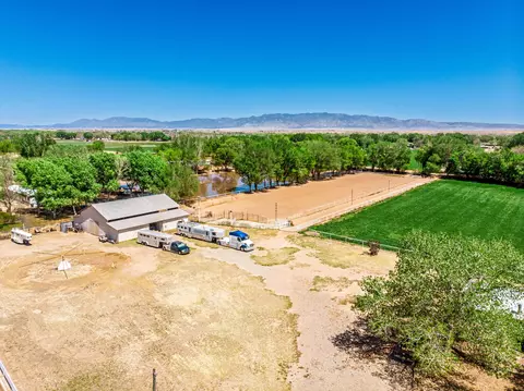 33 Windmill Rd, Bosque, NM 87006 photo 1