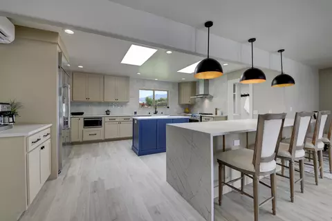 210 Josefita Rd NE, Albuquerque, NM 87113