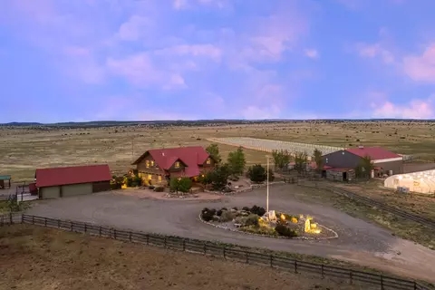 414 Peacock Rd, Estancia, NM 87016