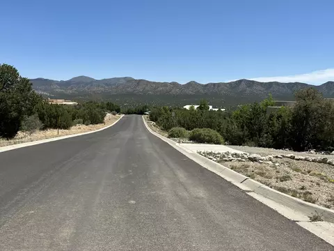 2 Mongwu Kachina Ct, Sandia Park, NM 87047
