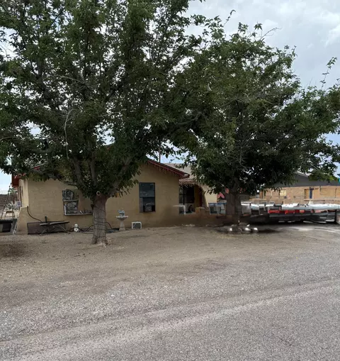 1203 Drake St, Socorro, NM 87801