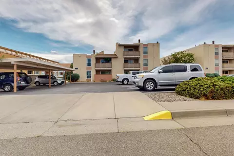 1821 Dartmouth Dr NE #104, Albuquerque, NM 87106