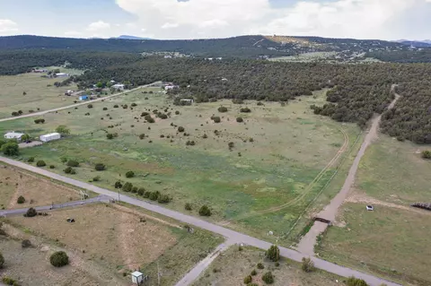 44 Brannan Rd, Tijeras, NM 87059