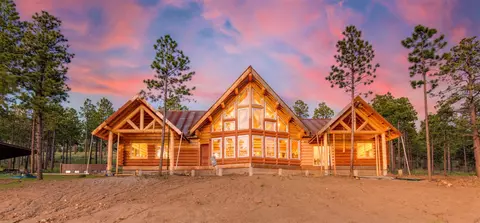 192 Llano De La Legua, Taos, NM 87571