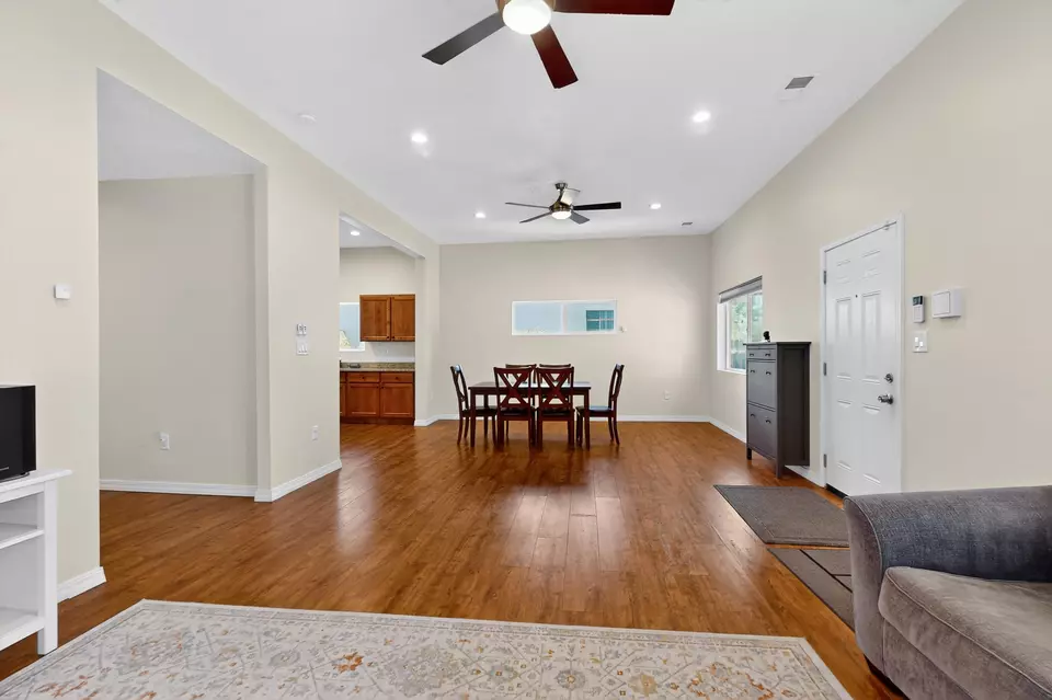 Other - 721 Edith Blvd SE, Albuquerque, NM 87102 photo 3 of 8