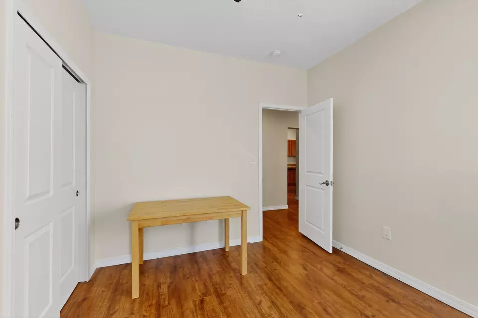 Bedroom - 721 Edith Blvd SE, Albuquerque, NM 87102 photo 4 of 6