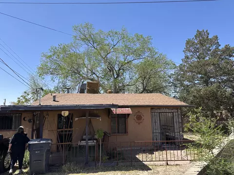 234 Southern Ave SE, Albuquerque, NM 87101