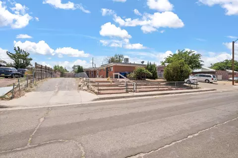 3428 Vail Ave SE, Albuquerque, NM 87106