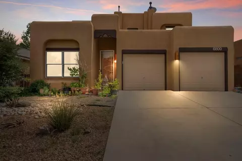 6800 Butte Volcano Rd NW, Albuquerque, NM 87120