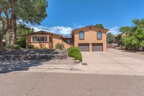 1805 Notre Dame Dr NE, Albuquerque, NM 87106