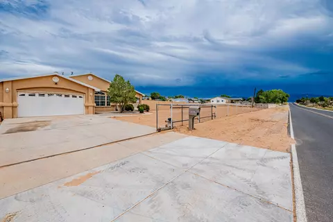 143 Van Camp Blvd, Los Lunas, NM 87031
