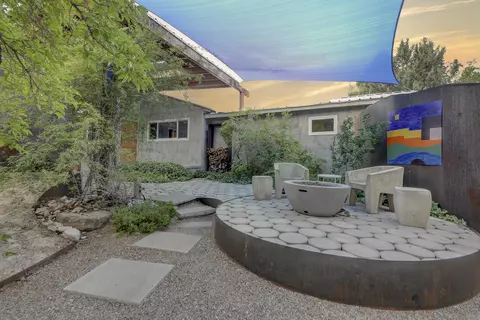 2702 Morrow Rd NE, Albuquerque, NM 87106