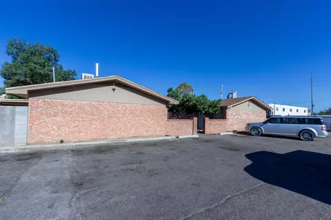 301 Tennessee St SE, Albuquerque, NM 87108