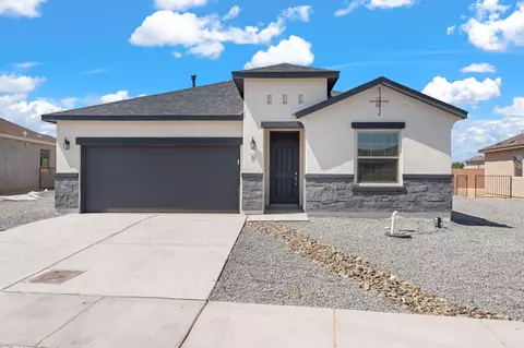21 Avenida Merida, Los Lunas, NM 87031