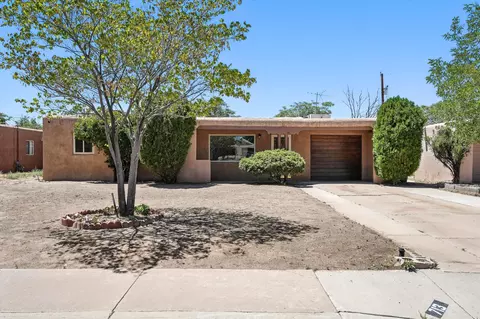 713 La Veta Dr, Albuquerque, NM 87108