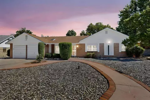 7029 Veranda Rd NE, Albuquerque, NM 87110
