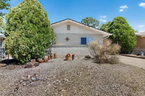 232 Erbbe St NE, Albuquerque, NM 87123